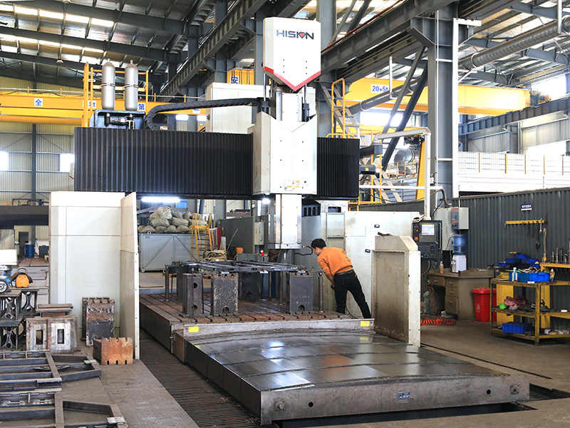 5.5m海天龍門(mén)式加工中心